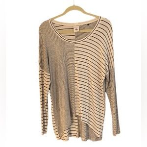 CAbi Pivot Tee.  Size small‎  black and white contrasting striped design.